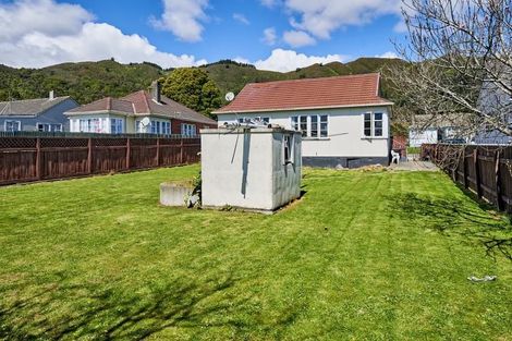 Photo of property in 125 Waddington Drive, Naenae, Lower Hutt, 5011