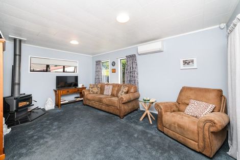 Photo of property in 66 Geraldine Crescent, Cloverlea, Palmerston North, 4412