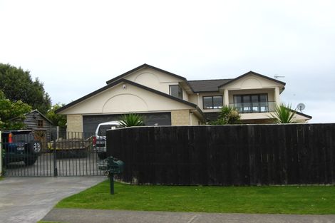 Photo of property in 77 Alec Craig Way, Gulf Harbour, Whangaparaoa, 0930