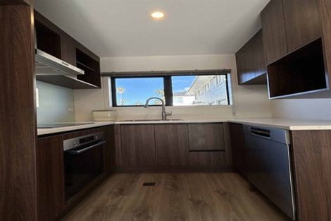 Photo of property in 12a Sea Spray Drive, Bucklands Beach, Auckland, 2012