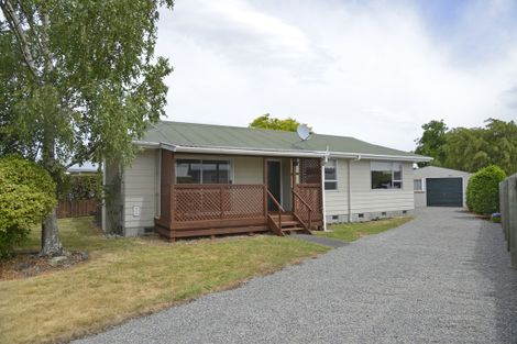 Photo of property in 23 Fisher Place, Carterton, 5713