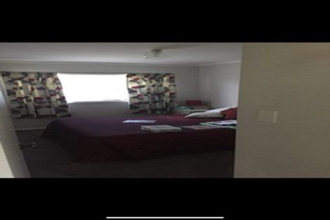 Photo of property in 2/18 Milton Road, Orewa, 0931