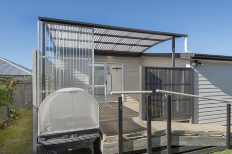 Photo of property in 11 Kamahi Crescent, Papamoa Beach, Papamoa, 3118