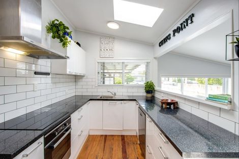 Photo of property in 1101 Allenby Street, Akina, Hastings, 4122