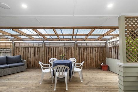 Photo of property in 83 Sturges Road, Henderson, Auckland, 0612