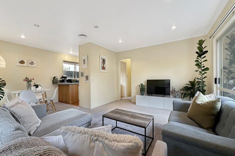 Photo of property in 1/49 Strid Road, Te Atatu South, Auckland, 0610