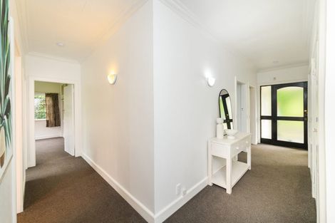 Photo of property in 4 Awatea Terrace, Hokowhitu, Palmerston North, 4410