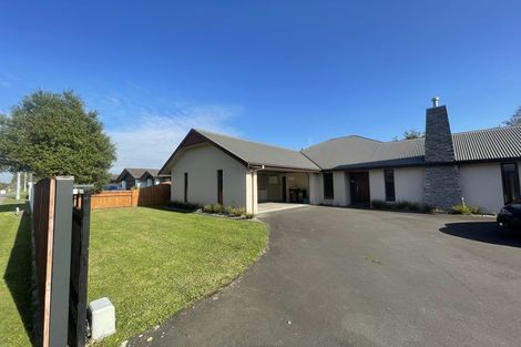 Photo of property in 395 Hukanui Road, Rototuna, Hamilton, 3210