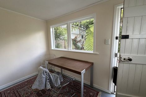 Photo of property in 3/27 Grass Street, Roseneath, Wellington, 6011