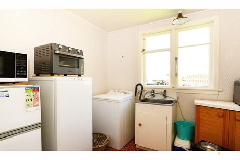 Photo of property in 48 Allan Street, Waimate, 7924