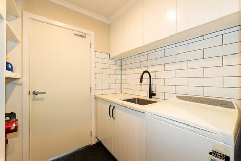 Photo of property in 1 Alfred Street, Westshore, Napier, 4110