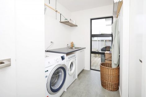 Photo of property in 91 Hoffman Court, Waikiwi, Invercargill, 9810