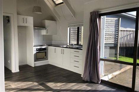 Photo of property in 13 Lincoln Road, Manurewa East, Auckland, 2102