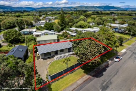 Photo of property in 4 The Avenue, Otaki Beach, Otaki, 5512