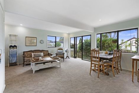 Photo of property in 4/15 Roseberry Avenue, Birkenhead, Auckland, 0626