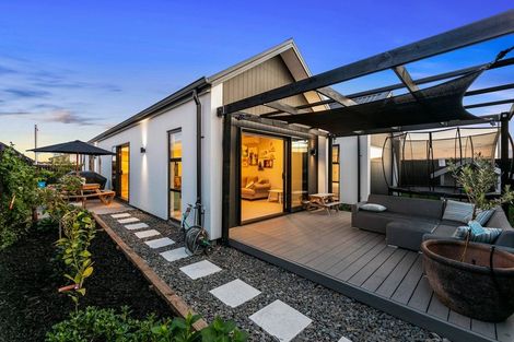 Photo of property in 1 Coolgardie Close, Papamoa, 3118