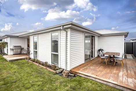 Photo of property in 15 Waituna Street, Pegasus, 7612