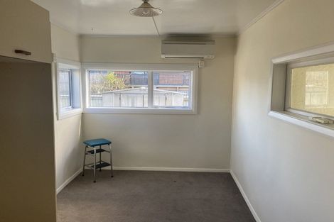 Photo of property in 20 Royal Crescent, Saint Kilda, Dunedin, 9012
