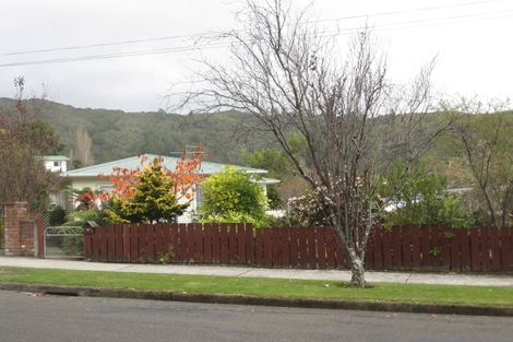 Photo of property in 14 Lowry Crescent, Stokes Valley, Lower Hutt, 5019