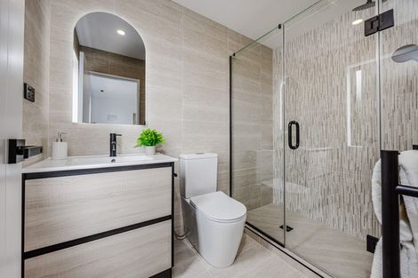 Photo of property in 6a Broadview Place, Howick, Auckland, 2014