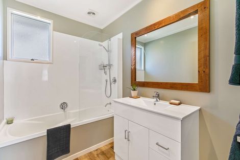 Photo of property in 3a Harlech Place, Dinsdale, Hamilton, 3204