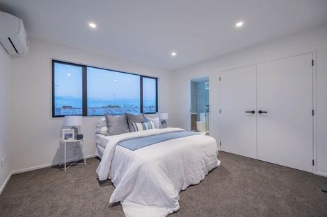 Photo of property in 6c Raeben Avenue, Hillcrest, Auckland, 0627