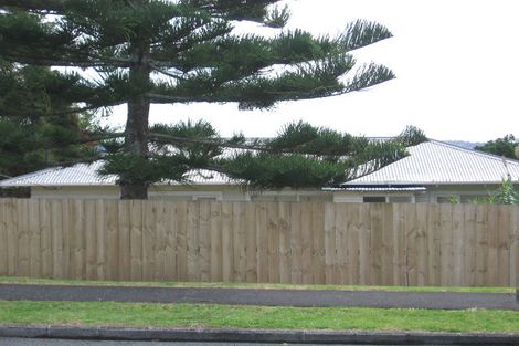 Photo of property in 4 Blacklock Avenue, Henderson, Auckland, 0612