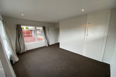 Photo of property in 69 Liverton Crescent, Bishopdale, Christchurch, 8053