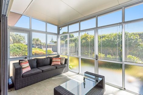 Photo of property in 5 Eruini Street, Waikanae Beach, Waikanae, 5036