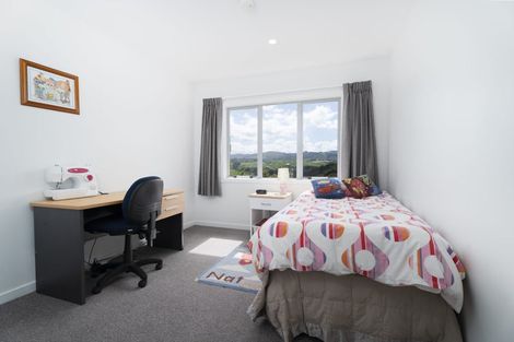 Photo of property in 27 Endeavour Drive, Whitby, Porirua, 5024