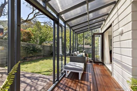 Photo of property in 6 Malda Grove, Khandallah, Wellington, 6035