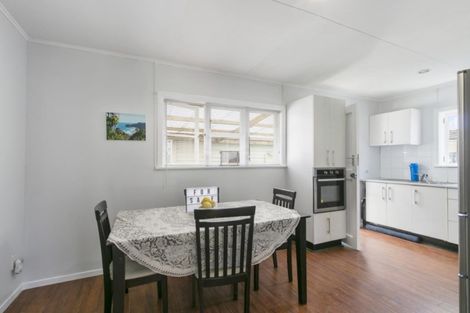 Photo of property in 33 Westminster Road, Wainuiomata, Lower Hutt, 5014