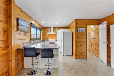 Photo of property in 12 Marotoa Grove, Turangi, 3334