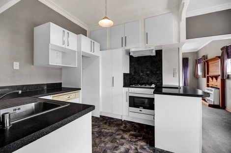 Photo of property in 181 Tukapa Street, Westown, New Plymouth, 4310