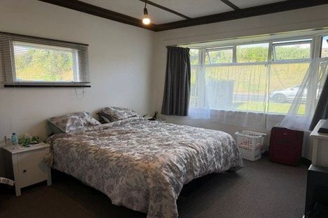 Photo of property in 27 Atiawa Street, Glen Avon, New Plymouth, 4312
