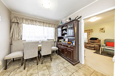 Photo of property in 65 Cargill Street, Papakura, 2110