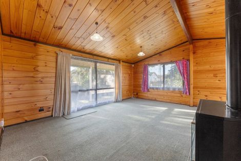 Photo of property in 31 Field Street, Aramoho, Whanganui, 4500