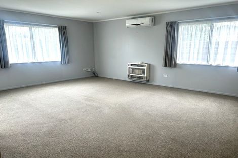 Photo of property in 2 Delta Place, Milson, Palmerston North, 4414
