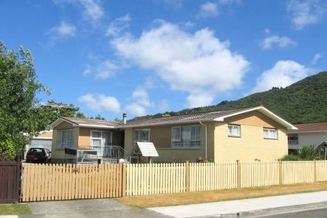 Photo of property in 9 Dakota Grove, Totara Park, Upper Hutt, 5018