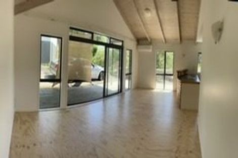 Photo of property in 7a Erica Road, Sunnynook, Auckland, 0620