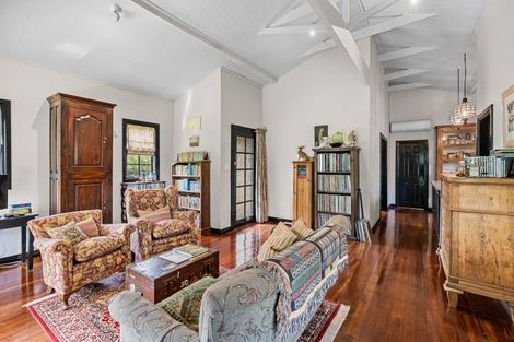 Photo of property in 28 Kempton Street, Greytown, 5712