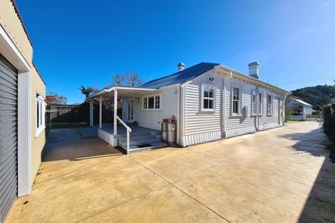 Photo of property in 756 Rings Road, Coromandel, 3506