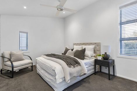 Photo of property in 14 The Anchorage, Sunnyhills, Auckland, 2010