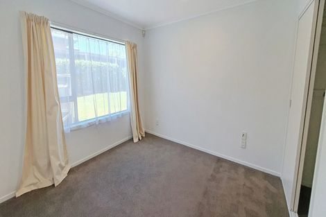 Photo of property in 33 Pitt Avenue, Clendon Park, Auckland, 2103