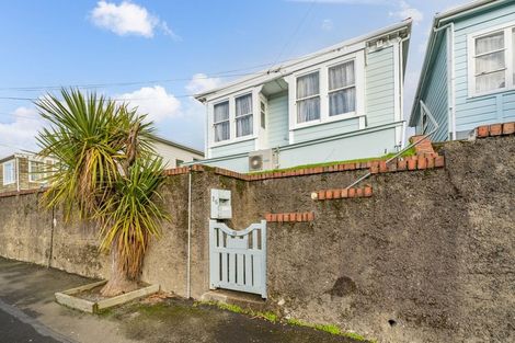 Photo of property in 15 Luxford Street, Berhampore, Wellington, 6023