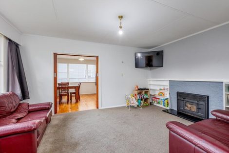 Photo of property in 16 Alfredton Road, Eketahuna, 4900