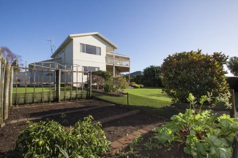 Photo of property in 220 Tanners Point Road, Tanners Point, Katikati, 3177