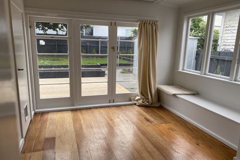 Photo of property in 538 Hastings Street, Napier South, Napier, 4110