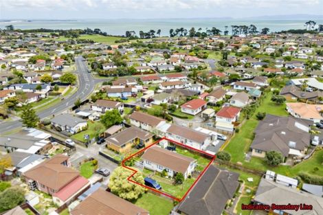 Photo of property in 2/11 Etherton Drive, Weymouth, Auckland, 2103