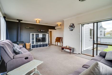 Photo of property in 30 Burns Street, Milton, 9220